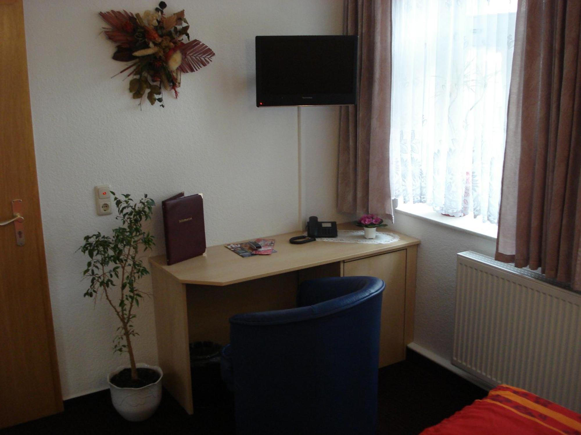 Hotel Bierstuebl ซานเงอร์เฮาเซิน ภายนอก รูปภาพ